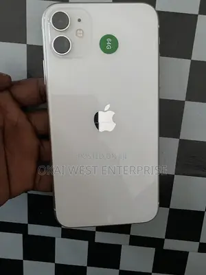 Apple iPhone 11 64 GB White