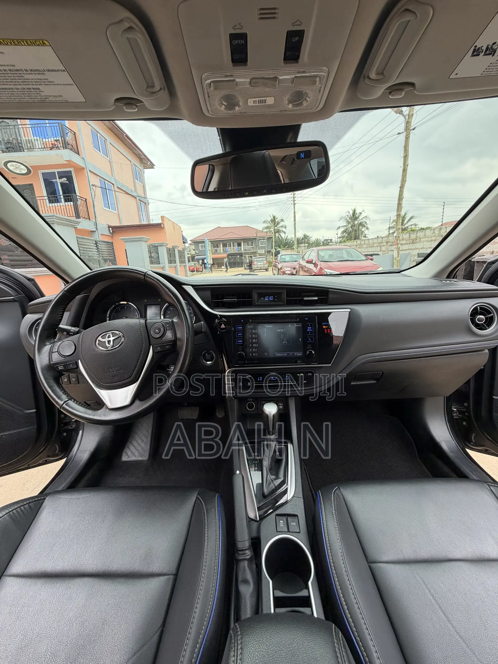 Toyota Corolla XSE (1.8L 4cyl 2A) 2018 Black