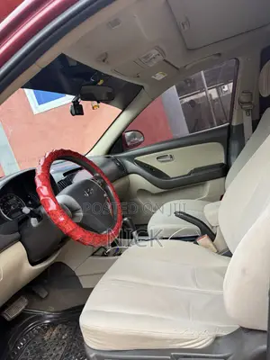 Hyundai Elantra 2.0 2009 Maroon