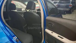 Toyota Vitz 2010 Blue