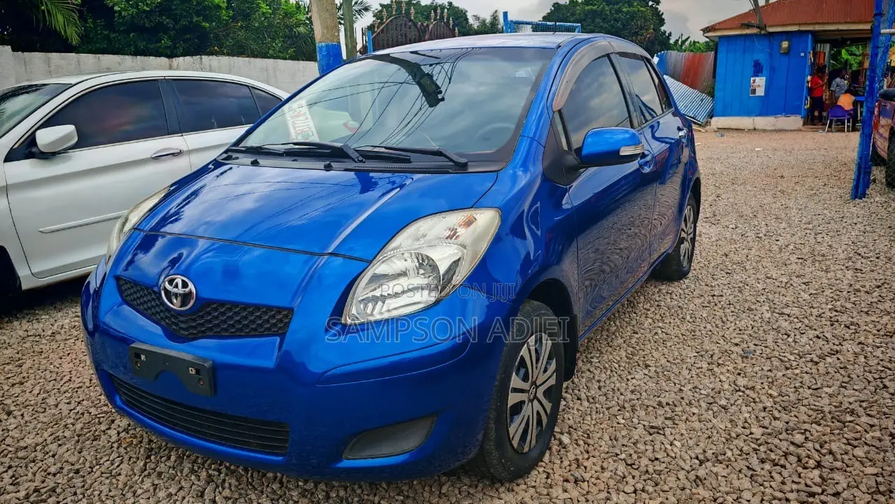 Toyota Vitz 2010 Blue