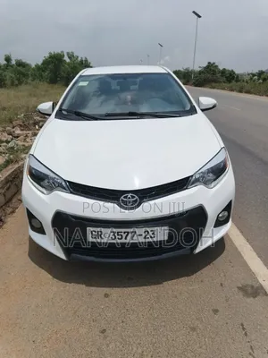 Toyota Corolla S 4dr Sedan (1.8L 4cyl CVT) 2016 White