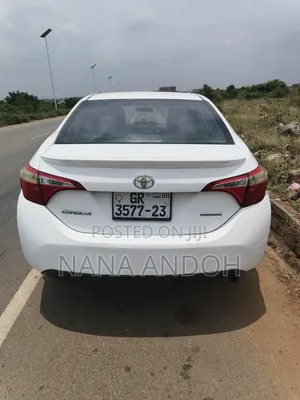 Toyota Corolla S 4dr Sedan (1.8L 4cyl CVT) 2016 White