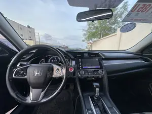 Honda Civic EX-T Sedan 2018 Black