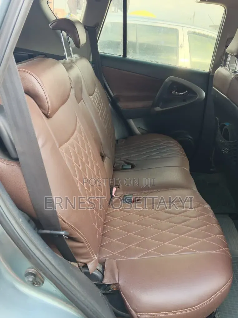 Toyota RAV4 180 2006 Green
