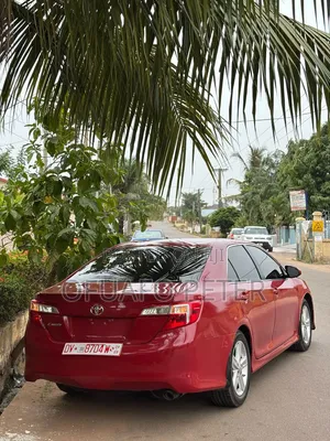 Toyota Camry SE AWD 2024 Red