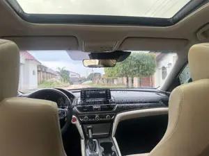 Honda Accord 2018 White