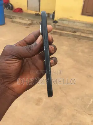 Apple iPhone 15 128 GB Black