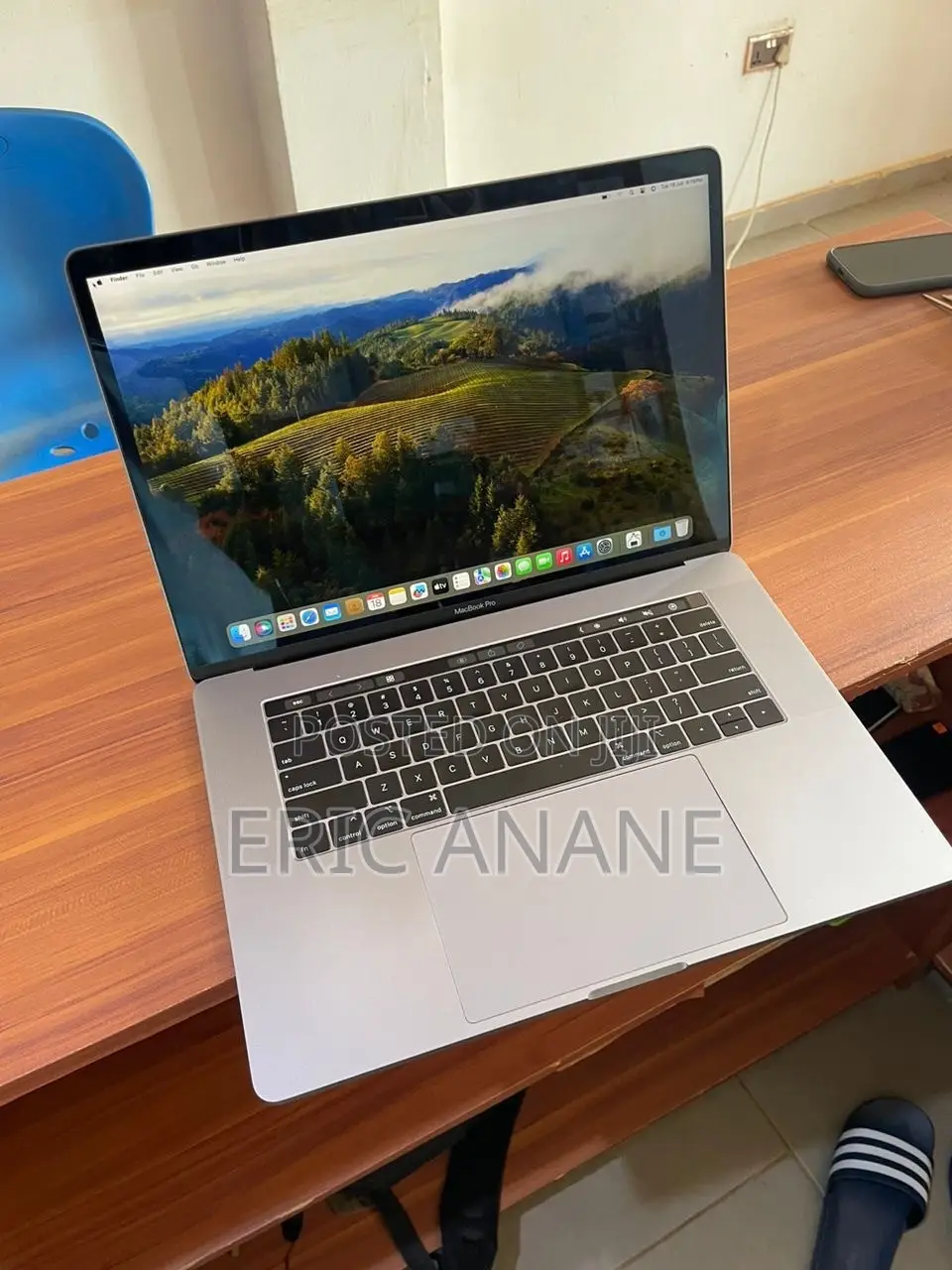 Laptop Apple MacBook Pro 2018 16GB Intel Core i7 SSD 512GB