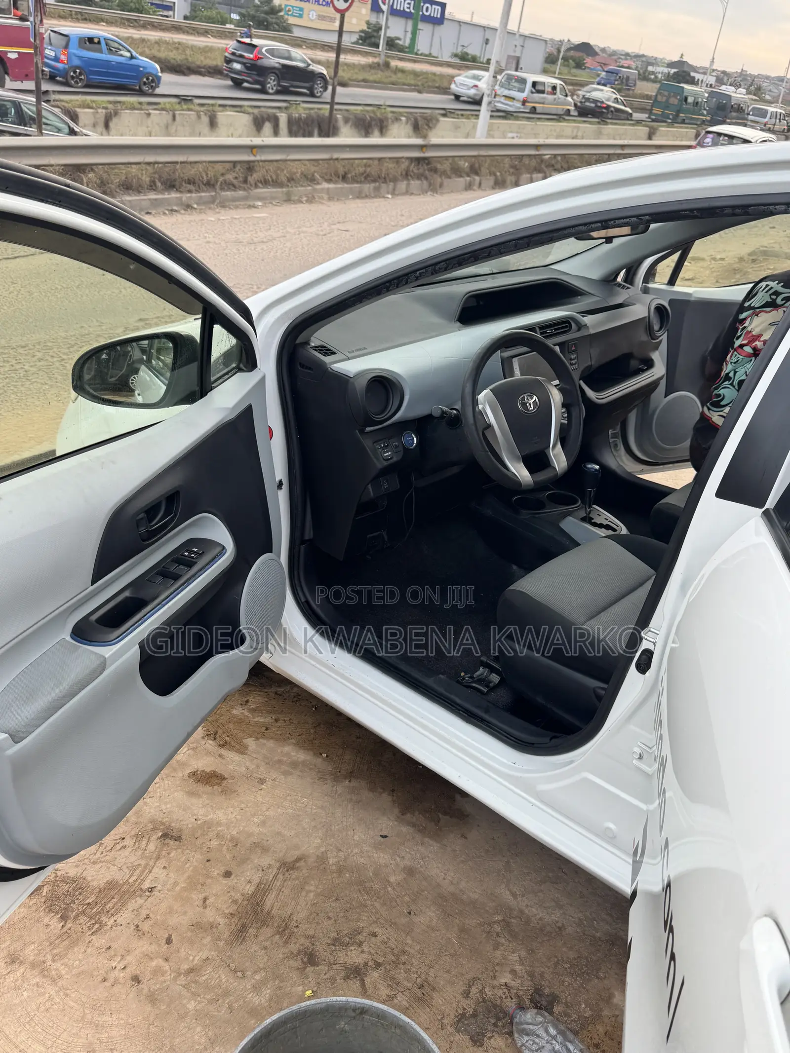 Toyota Aqua S 2014 White