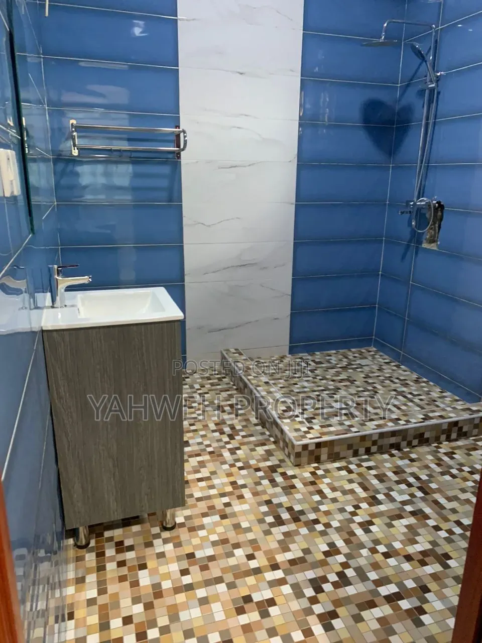 5bdrm Condo in Spintex Comm.20 for rent