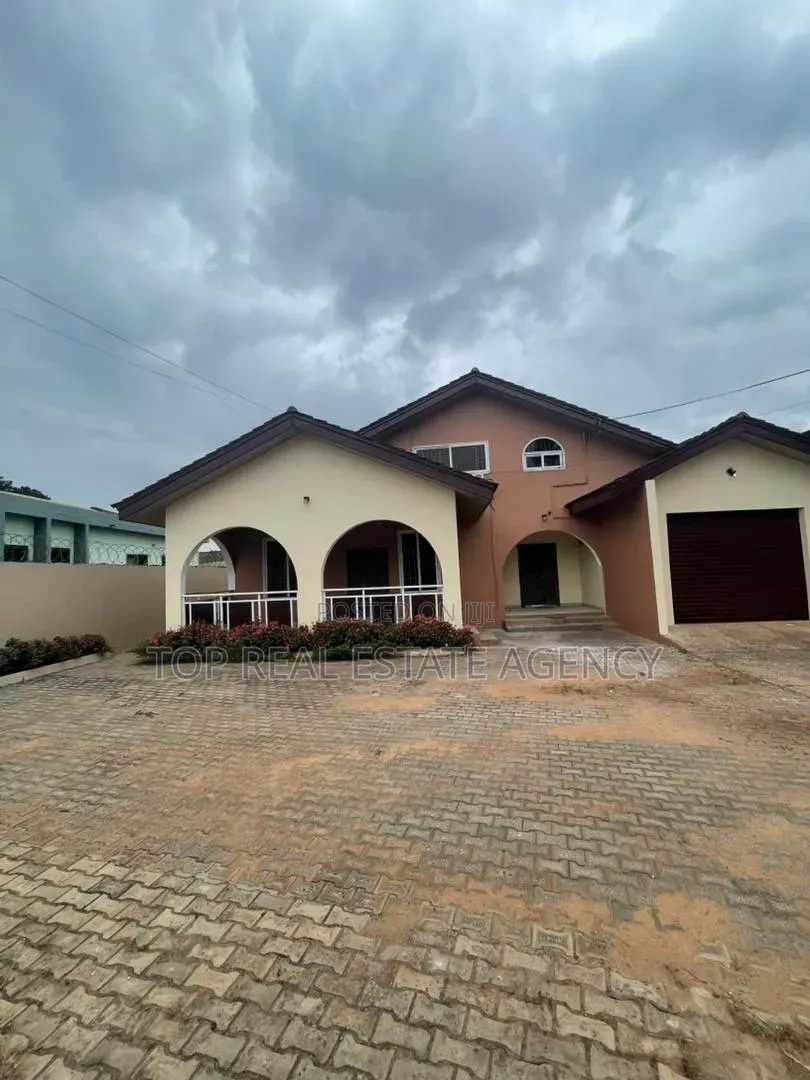 5bdrm House in 150, Ola Achool Area for rent