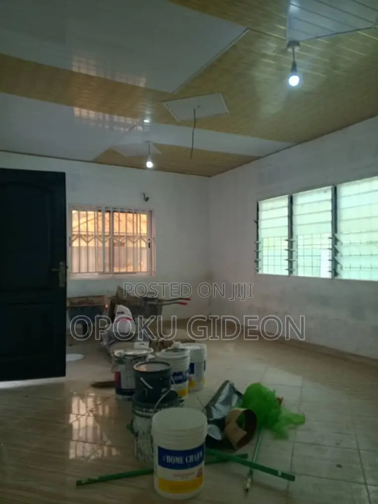 1bdrm Room & Parlour in Canada, Olebu for rent