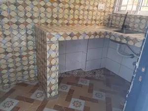1bdrm Room & Parlour in Canada, Olebu for rent