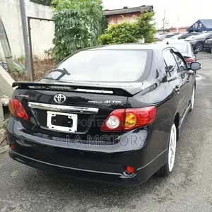 Toyota Corolla 2010 Black