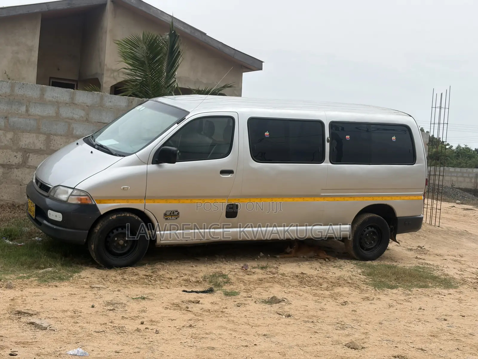 Toyota Grand HiAce 2001 Silver
