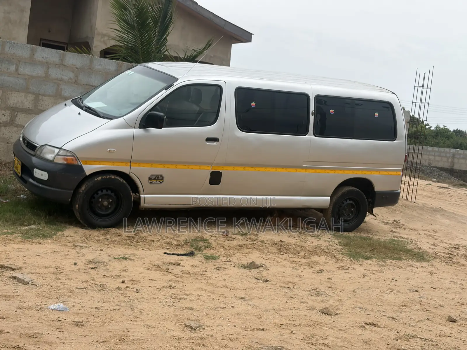 Toyota Grand HiAce 2001 Silver