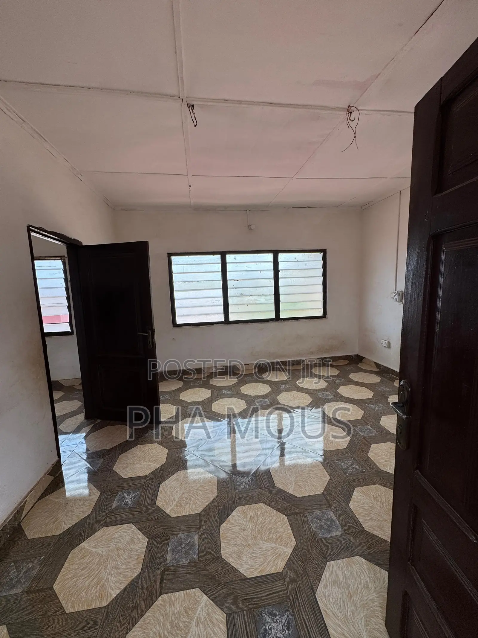 1bdrm Apartment in Mile 7 for rent
