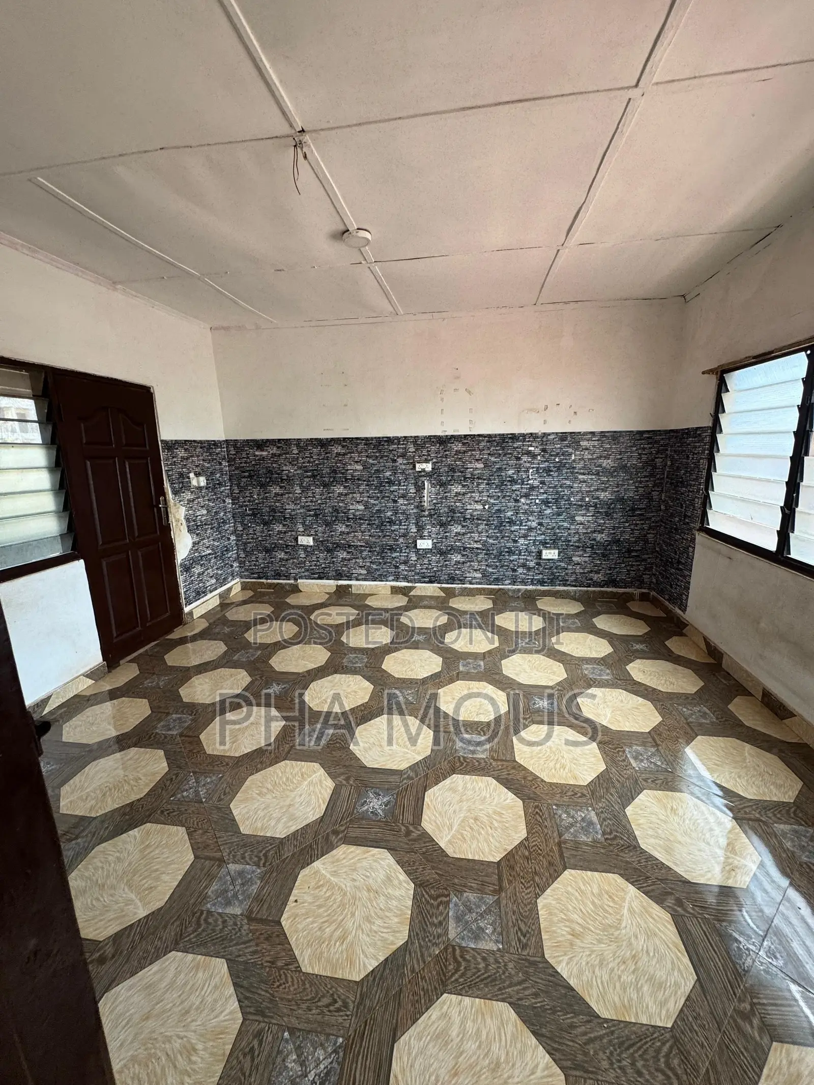 1bdrm Apartment in Mile 7 for rent