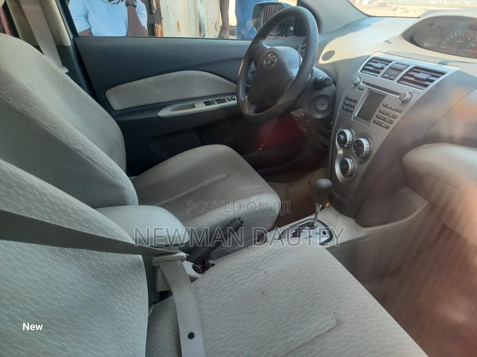 Toyota Belta 2012 Silver