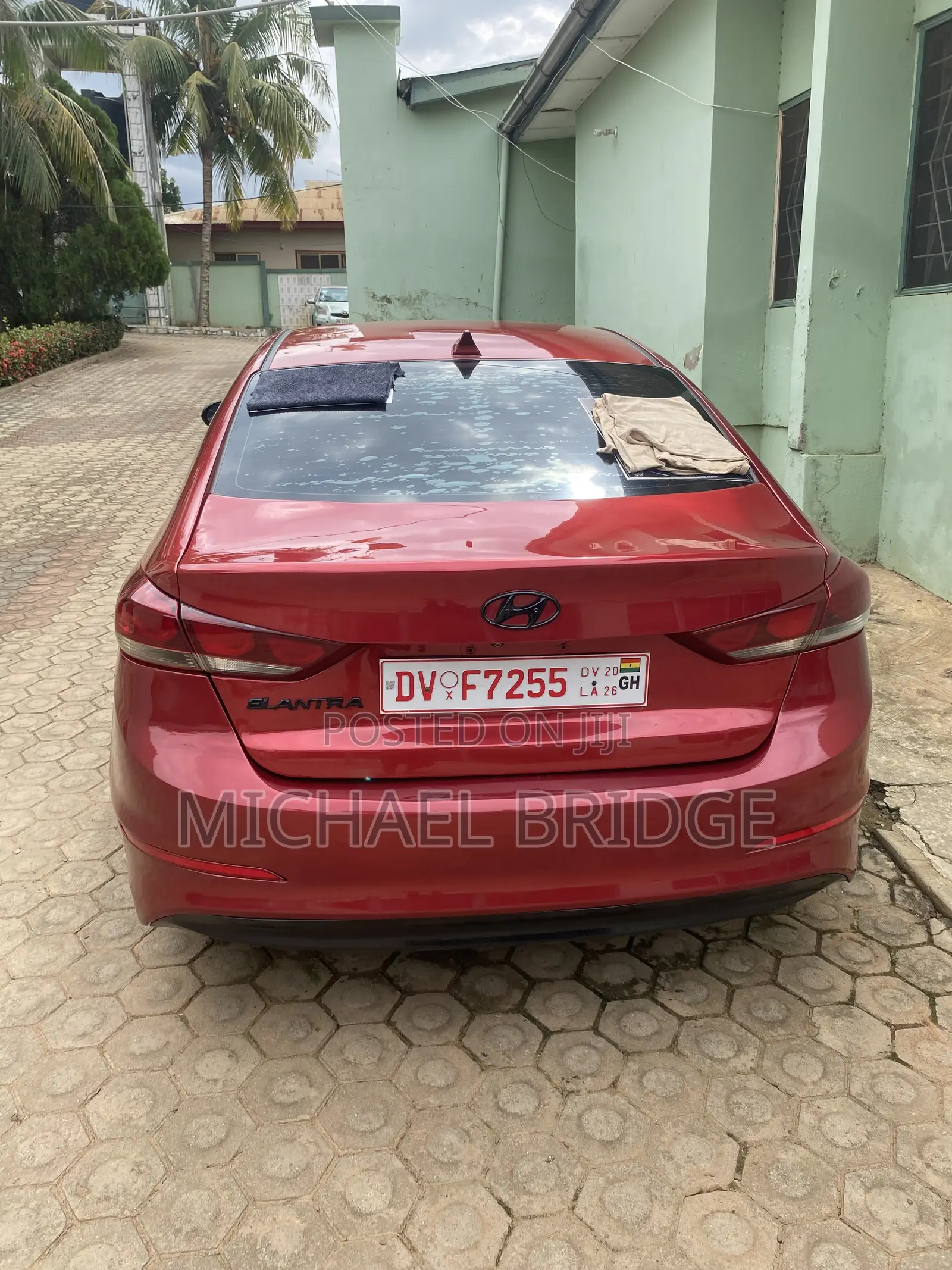 Hyundai Elantra 2017 Red