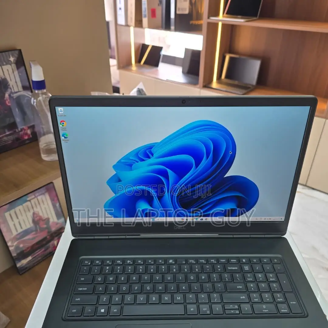 Laptop Dell Precision 7750 32GB Intel Core i7 SSD 512GB