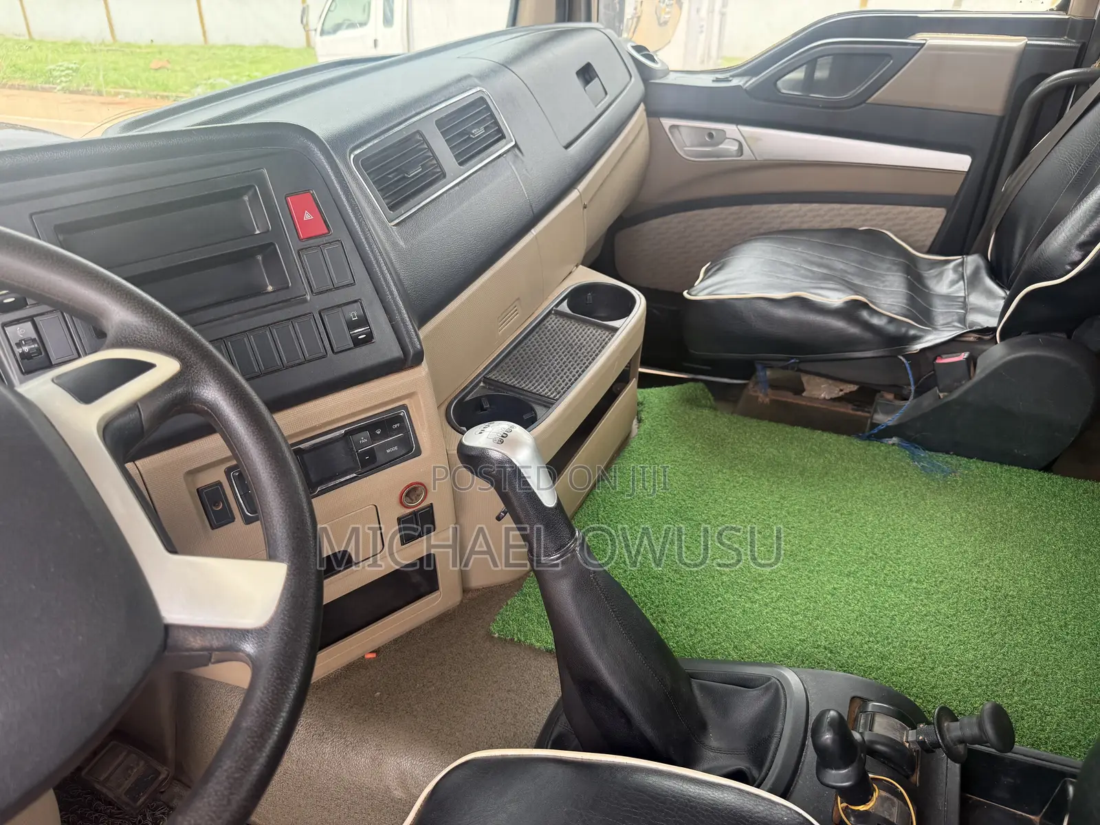 Howo Trailer 2025 White