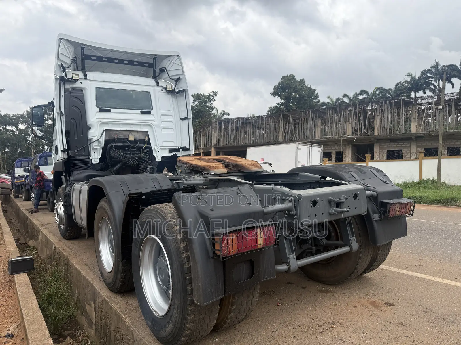 Howo Trailer 2025 White