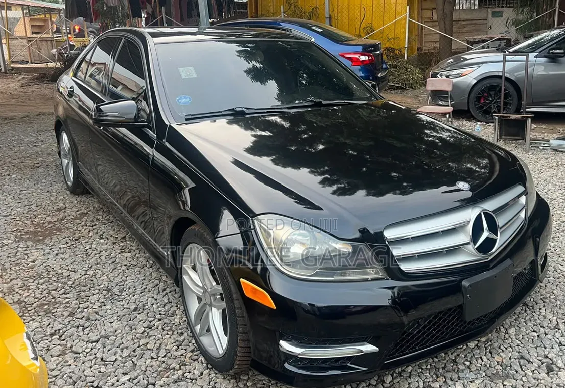 Mercedes-Benz C250 2013 Black
