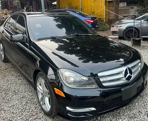 Mercedes-Benz C250 2013 Black
