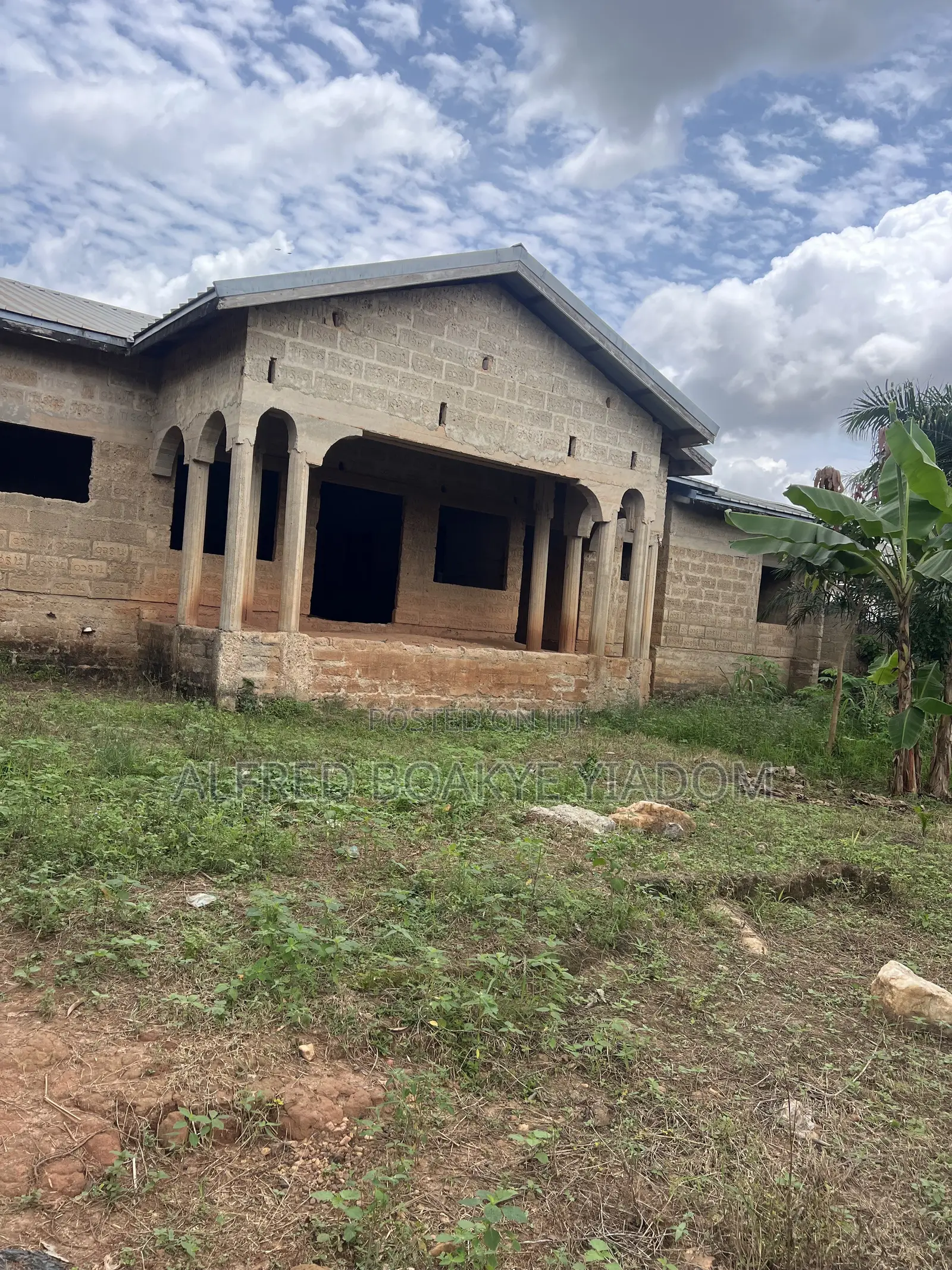 6bdrm House in Ejisu Dwinasi for sale