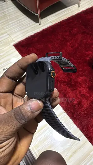 Apple Watch Ultra 2 Titanium Case With Black Milanese Loop