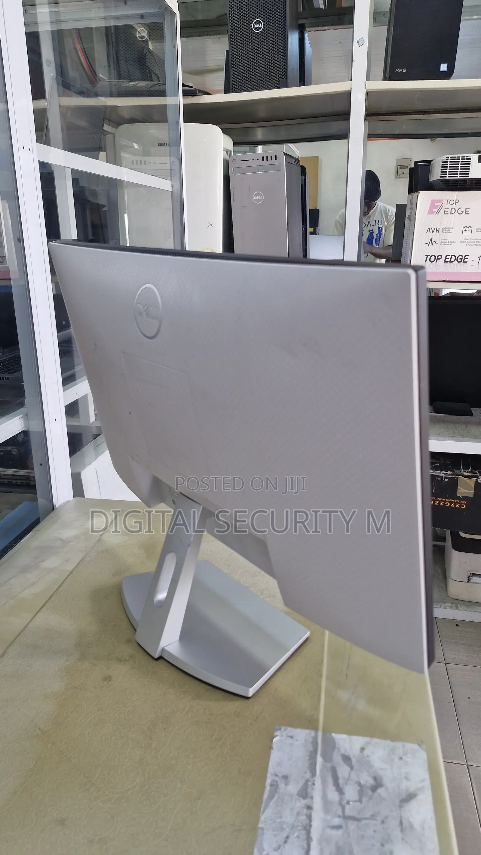 Dell 24" Monitor - S2421H