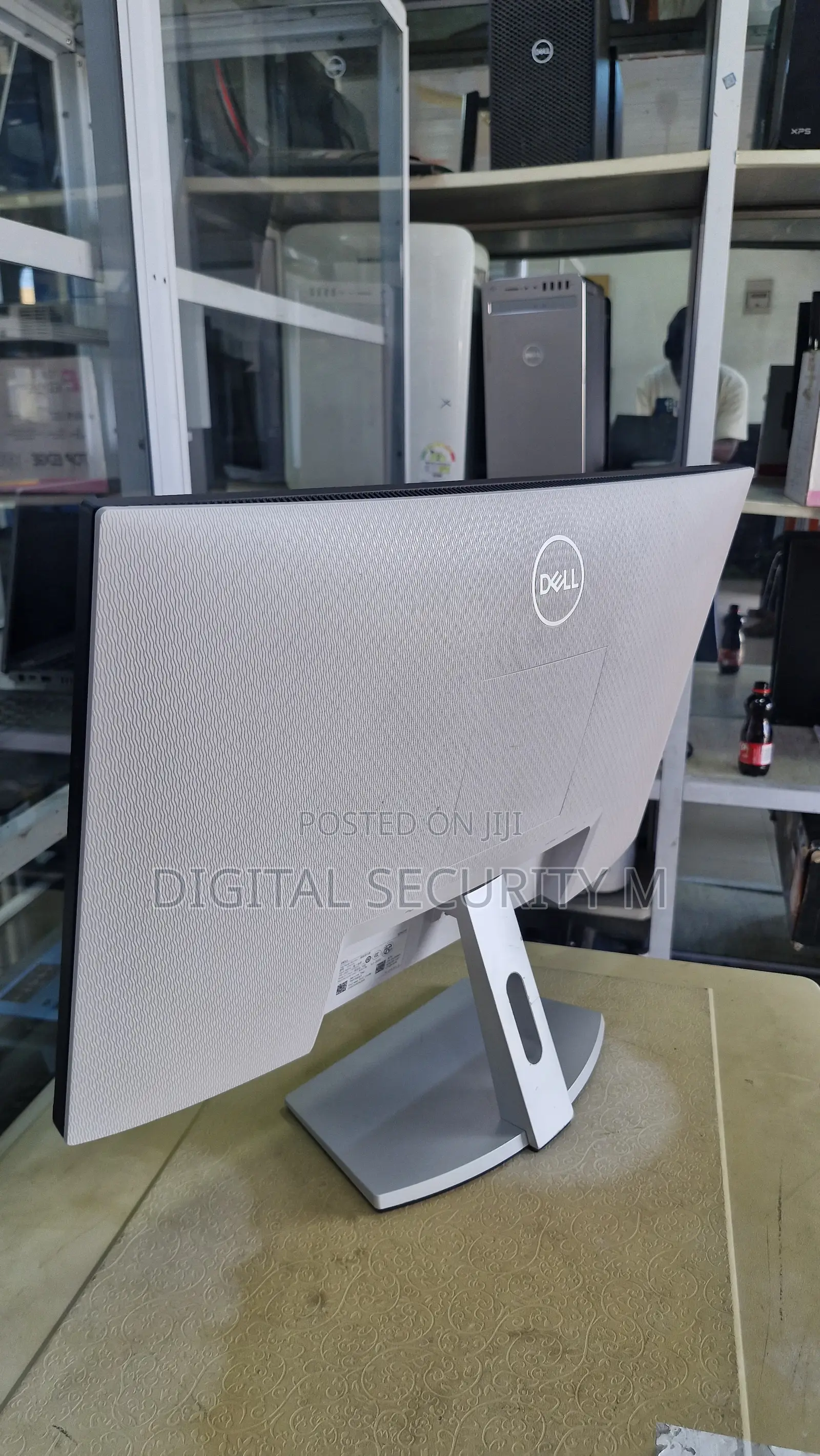 Dell 24" Monitor - S2421H