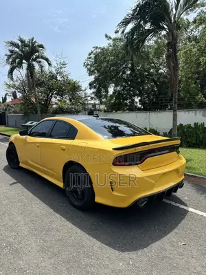 Dodge Charger R/T RWD 2017 Yellow