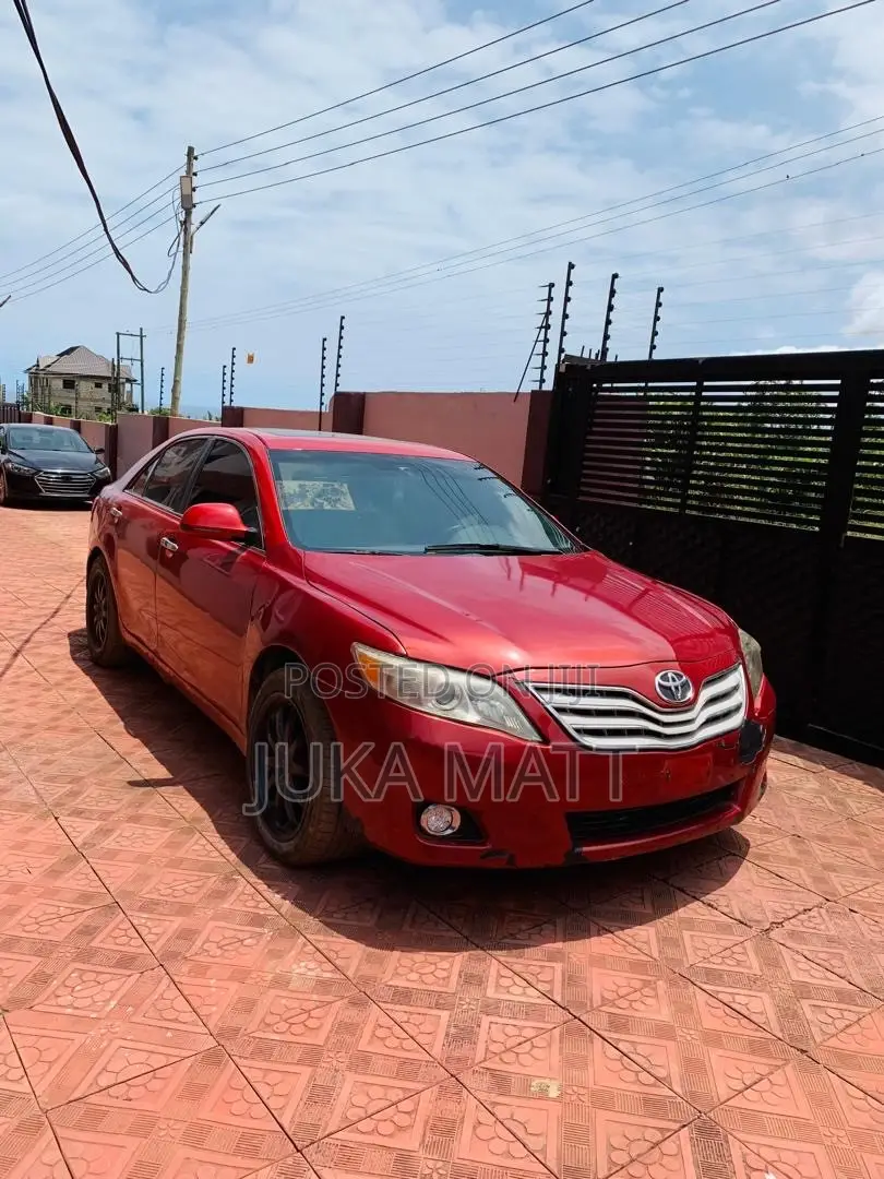 Toyota Camry Hybrid 2010 Red