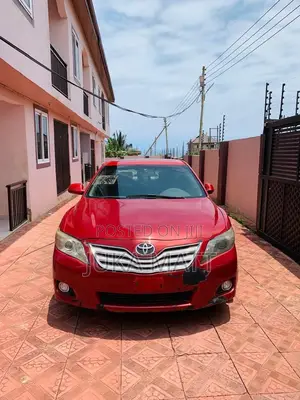 Toyota Camry Hybrid 2010 Red
