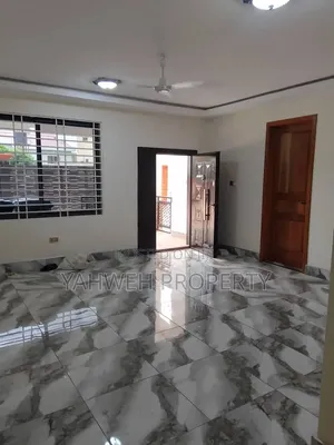 2bdrm Apartment in Sakumono, Baatsona Total for rent