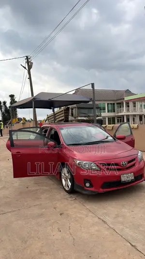 Toyota Corolla S Special Edition 4dr Sedan (1.8L 4cyl 4A) 2013 Red