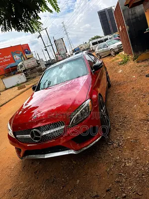 Mercedes-Benz C300 2018 Red