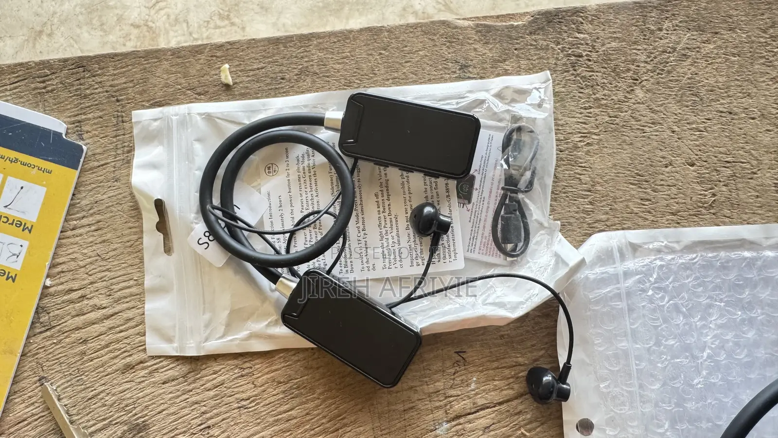 Wireless Neckband Earphones