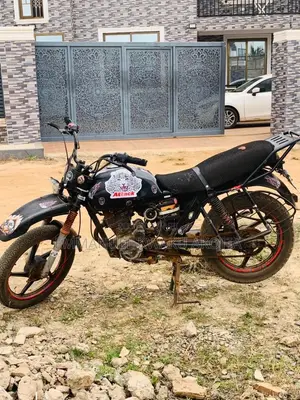 Bajaj RE 2019 Black