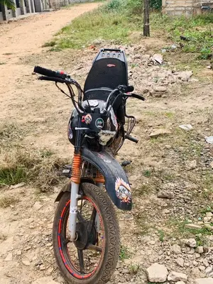 Bajaj RE 2019 Black