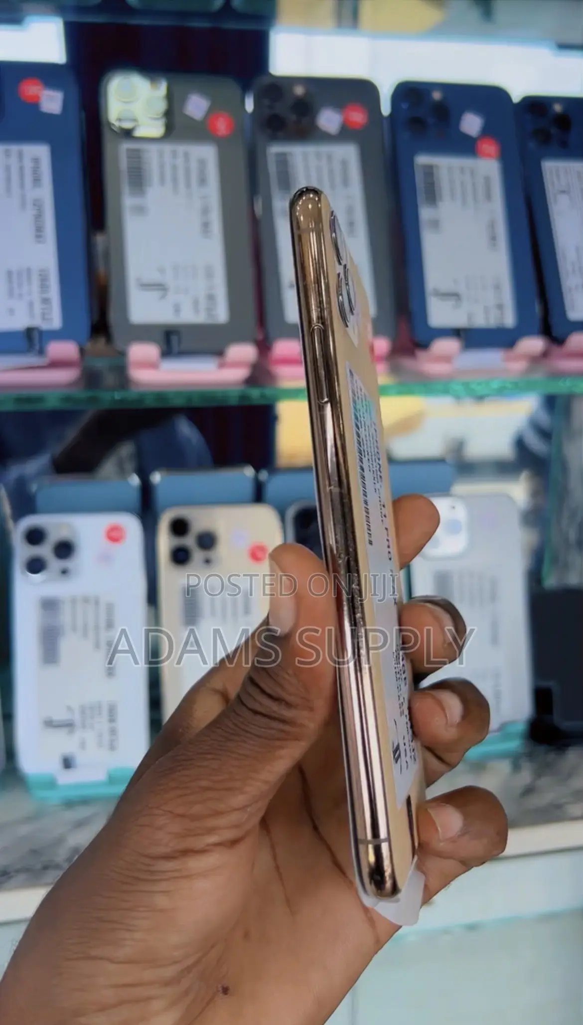 Apple iPhone 11 Pro Max 64 GB Gold