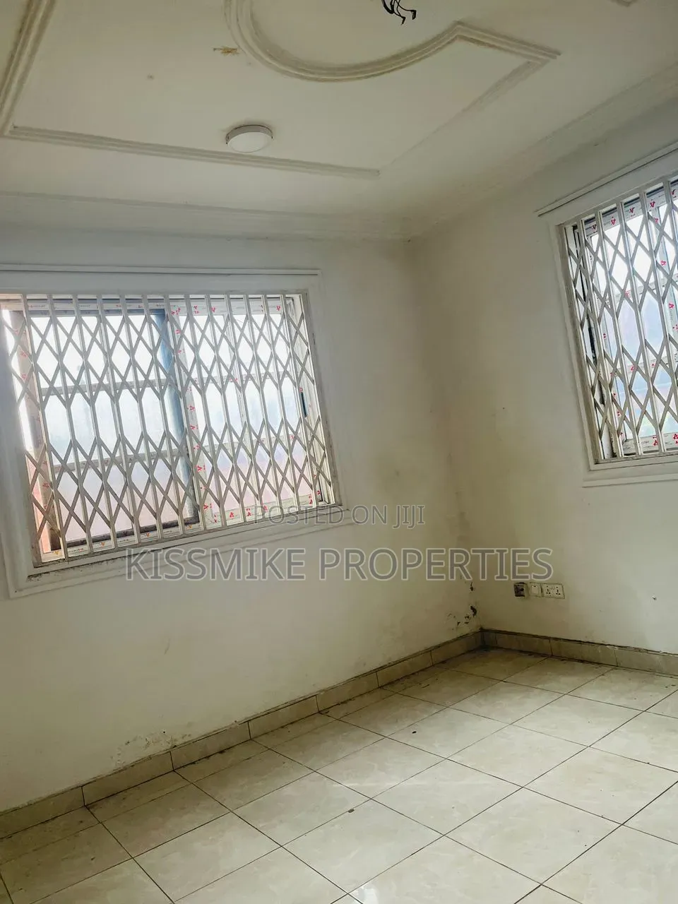 2bdrm Apartment in Kismike Investment, Nyanmekye for rent