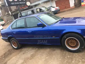 BMW 520i 1999 Blue