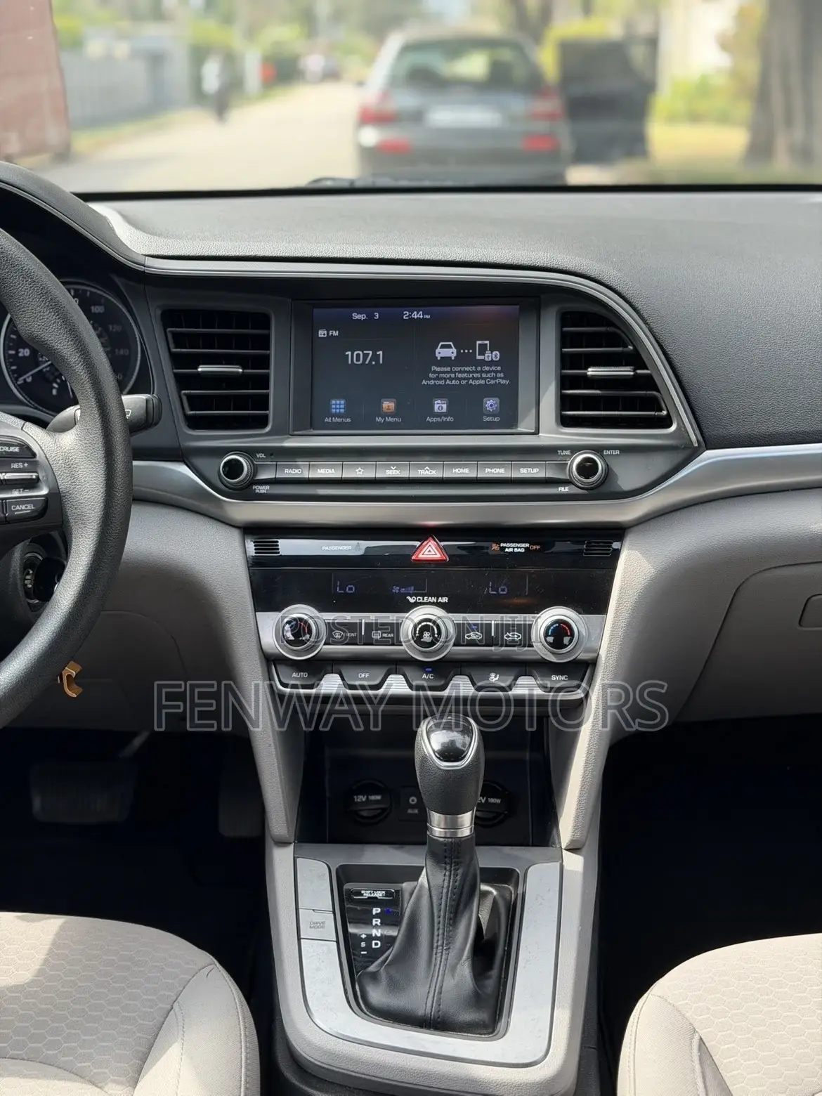 Hyundai Elantra SE 2020 Black