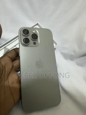 Apple iPhone 16 Pro Max 256 GB Silver