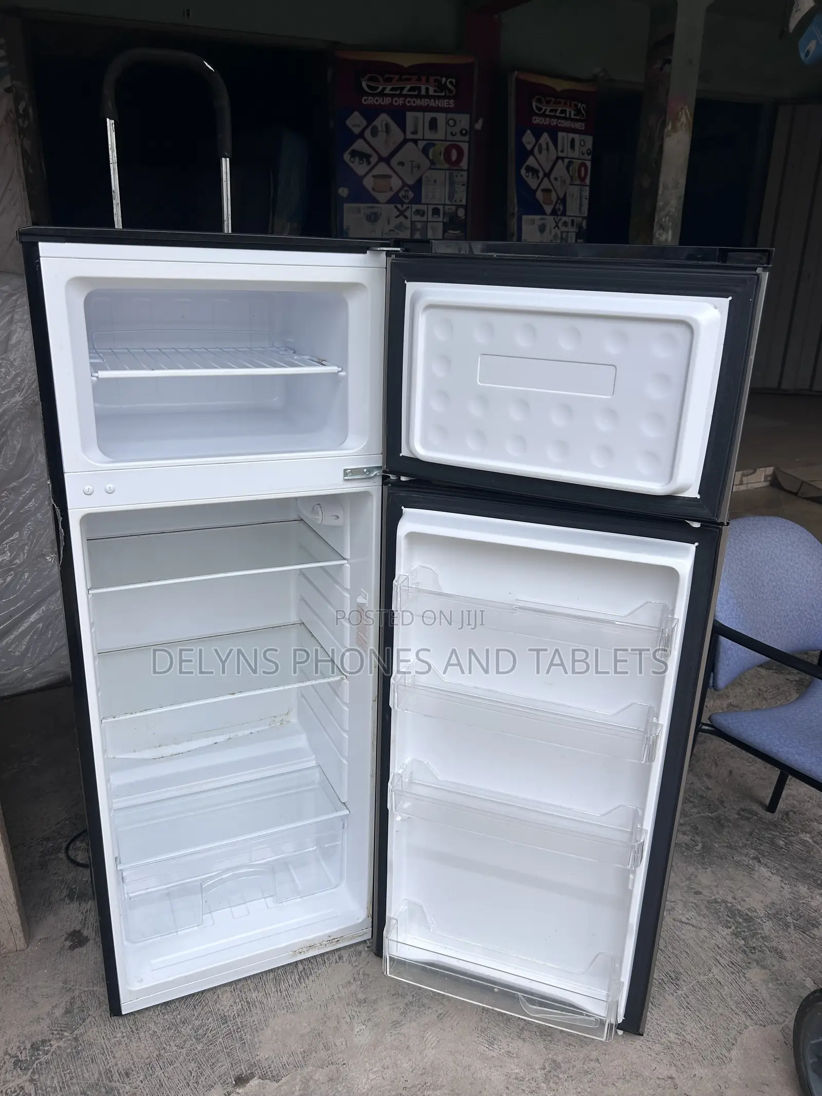 Magic Chef 10.1 Cu Ft Stainless Steel Double Door Refrigerator