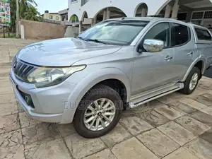 Mitsubishi L200 2018 Silver